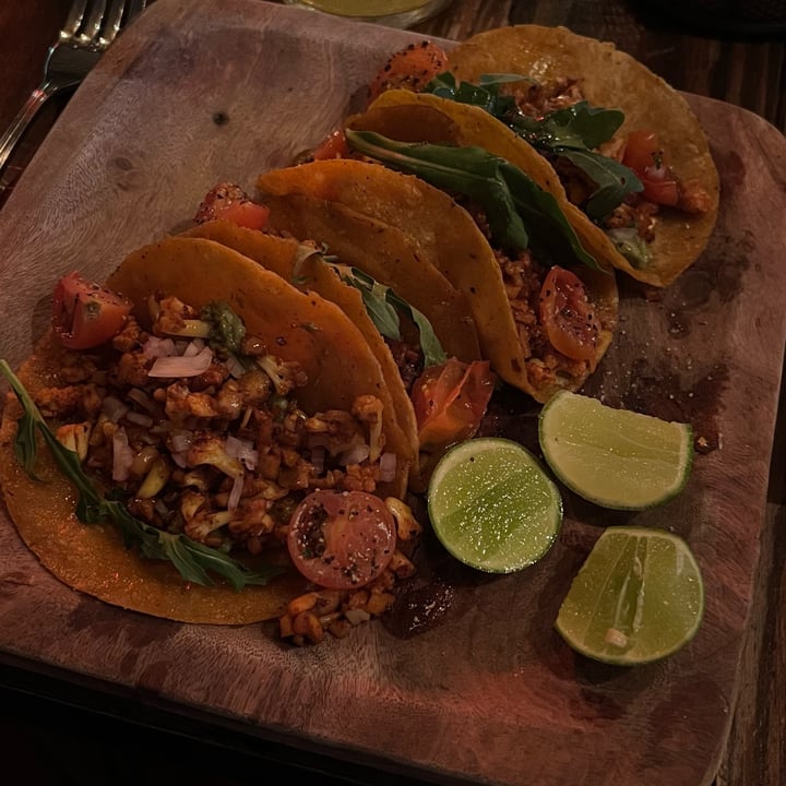 photo of Soul la Roma Tacos De Crumble De Coliflor shared by @mellamoyahia on  06 Jan 2024 - review