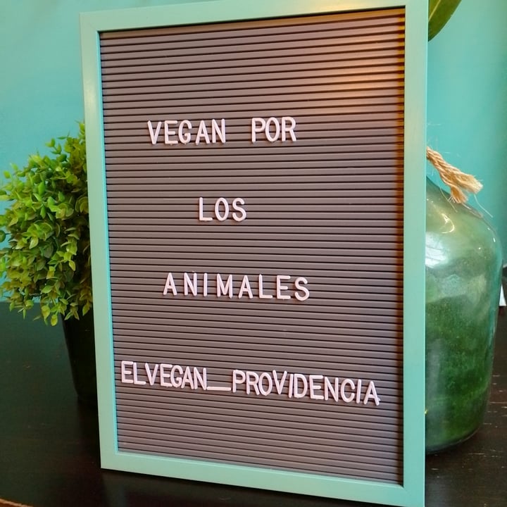 photo of El Vegan Completos - Dinámico shared by @veganadam on  20 Nov 2023 - review