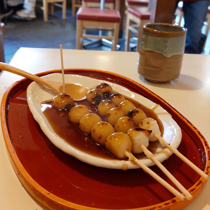 photo of Kamo Mitarashi Chaya Mitarashi Dango shared by @sush-vegsta on  02 Jun 2024 - review
