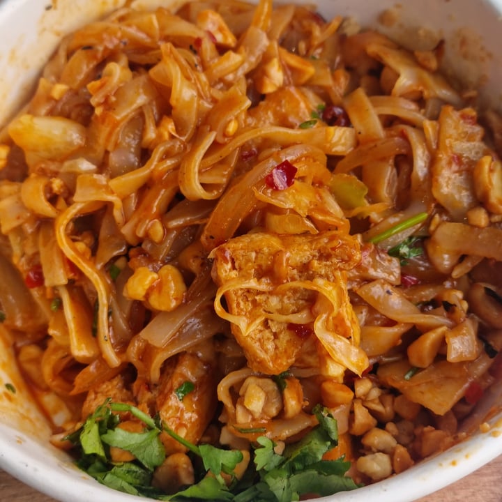 photo of Tora Street Food Pad Thai shared by @safariveg on  21 Aug 2025 - review