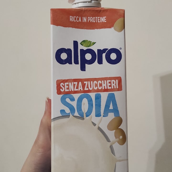 photo of Alpro Bevanda Di Soia Senza Zuccheri shared by @alessiacal01 on  14 Feb 2024 - review