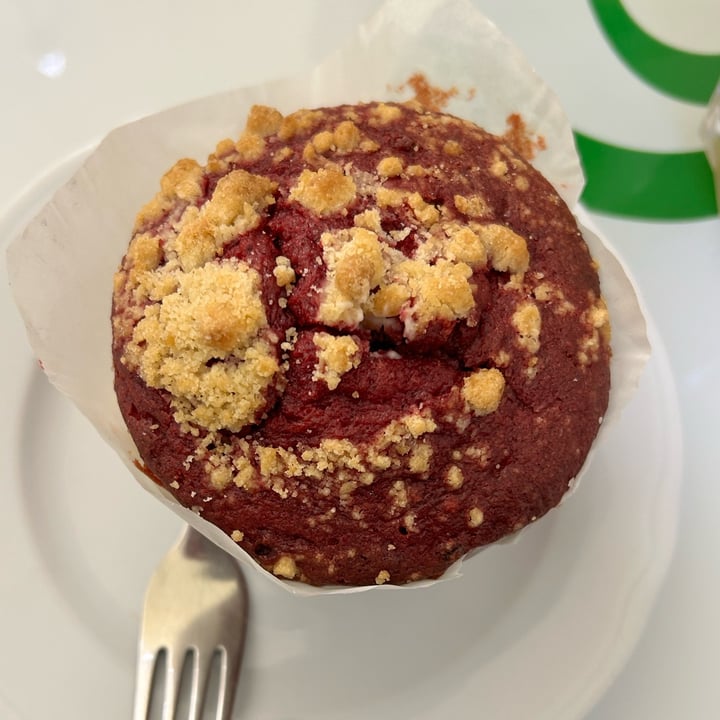 photo of DolcePisa -vegan options Red velvet muffin shared by @ilariaqualcosa on  01 Apr 2024 - review
