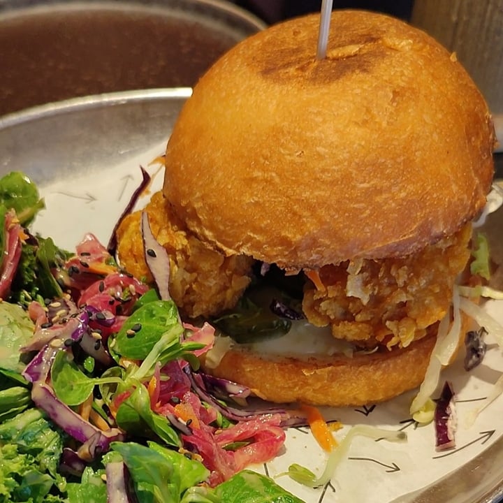 photo of Vrutal Chick'n Burger shared by @veggievallde on  05 Sep 2023 - review