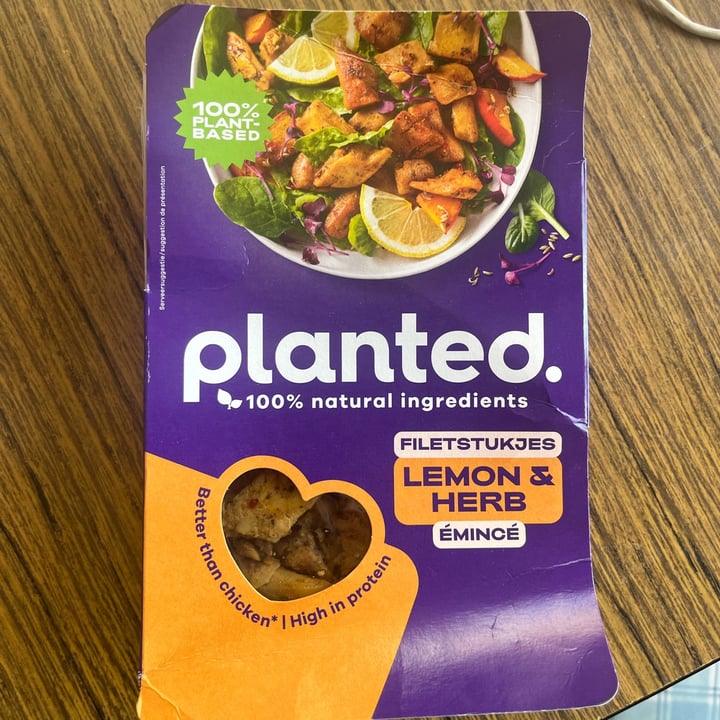 photo of Planted filetstukjes - lemon & herb shared by @alessiatal on  23 May 2025 - review