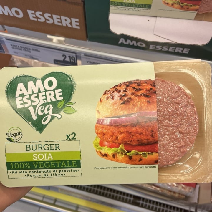 photo of Amo Essere Veg hamburger vegatale shared by @rossellasammarra on  18 Mar 2024 - review