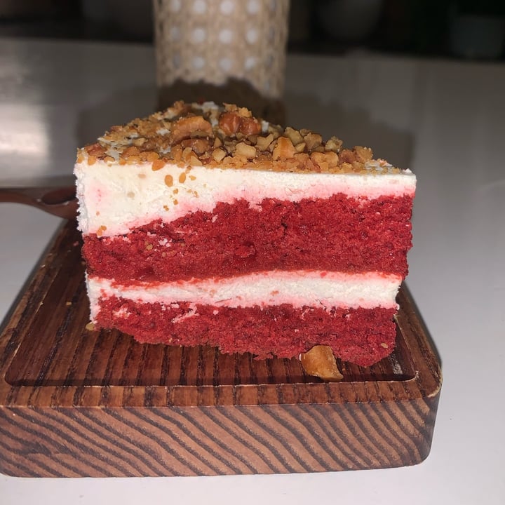 photo of iVegan Danang Red Velvet Cake shared by @tiascaz on  14 Oct 2023 - review