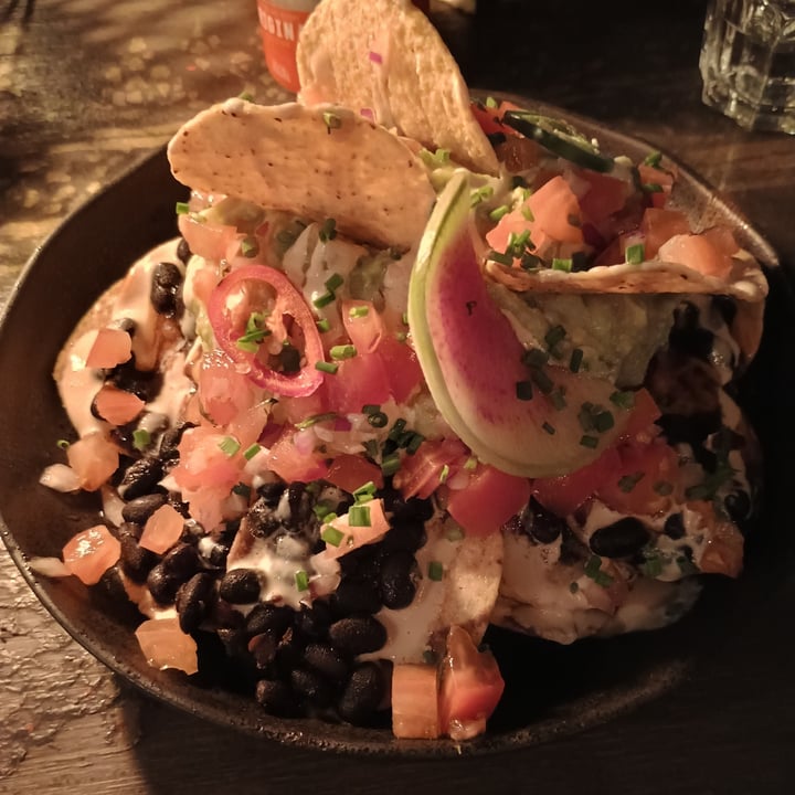 photo of Bad Hombres Nachos shared by @danisdragon on  03 Jun 2024 - review