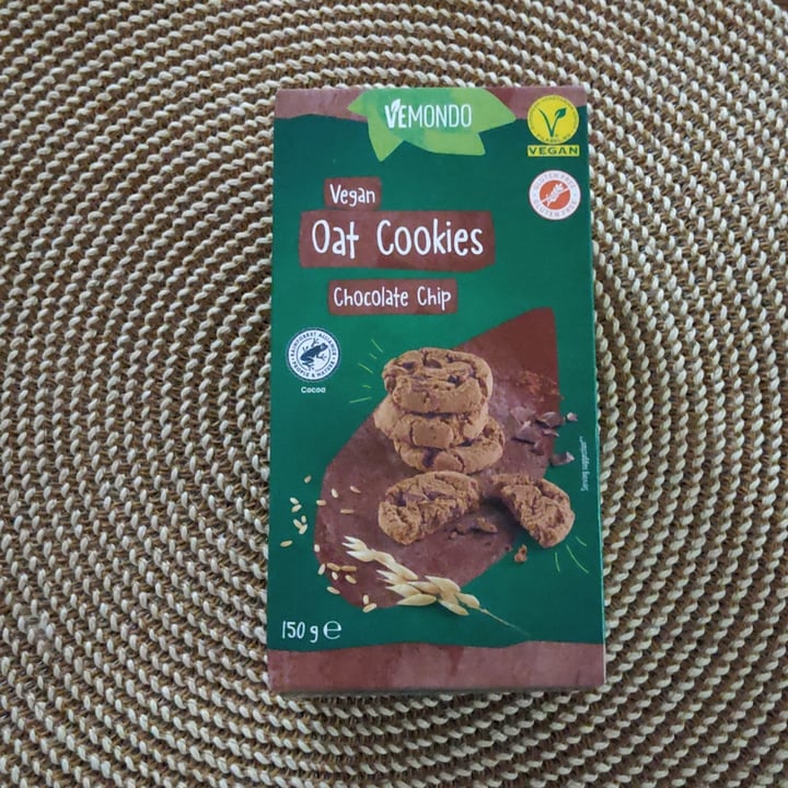 photo of Vemondo Vegan Oat Cookies Chocolate Chip shared by @hypatia on  03 Sep 2023 - review