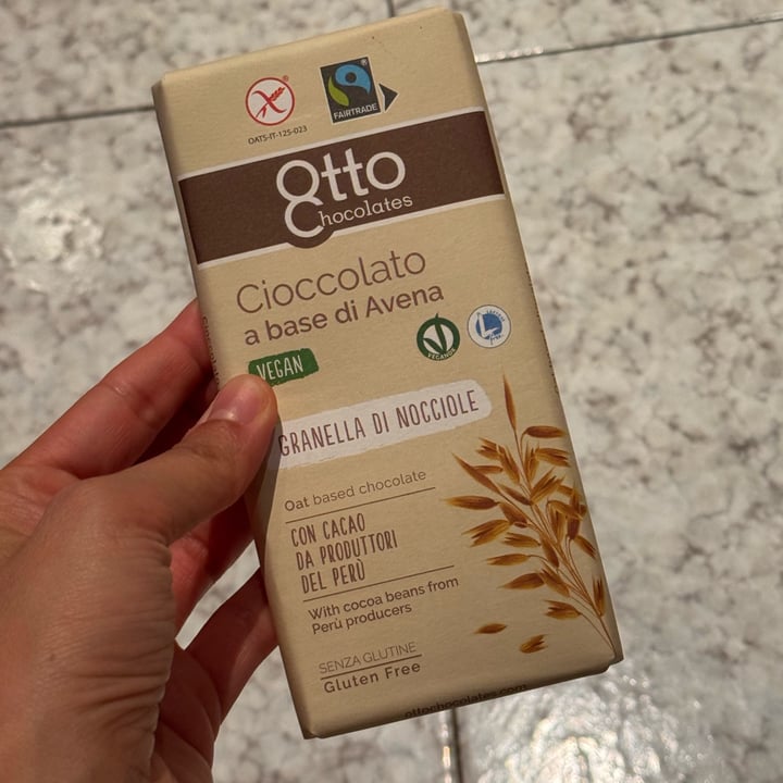 photo of Otto chocolates Cioccolato A Base Di Avena Con Granella Di Nocciole shared by @mykemical on  08 Oct 2025 - review