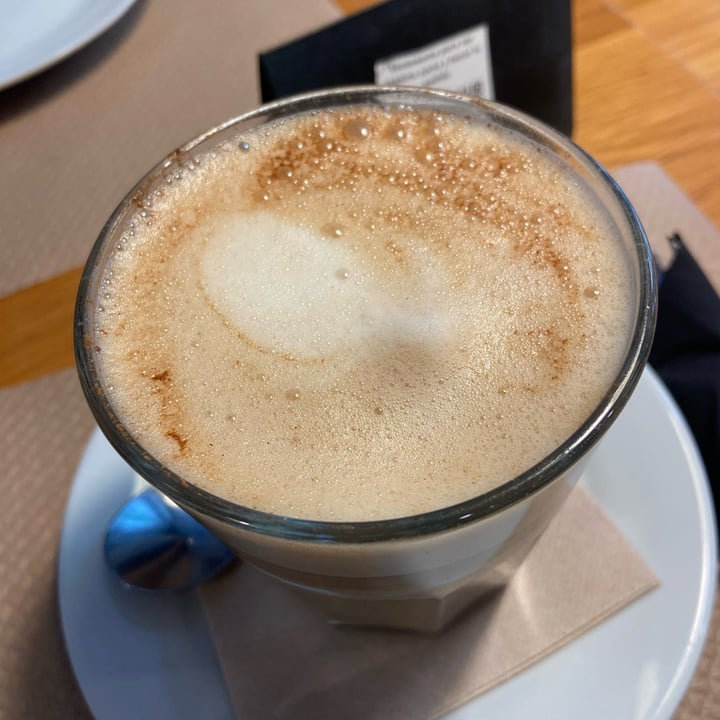 photo of Café Madrigal Chai Latte shared by @simonaalbanese on  08 Apr 2025 - review