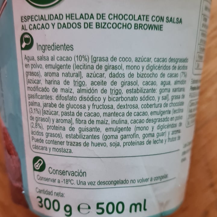 photo of Carrefour Sensation Tarrina vegetal con trocitos de brownie shared by @oierland on  14 Jul 2025 - review