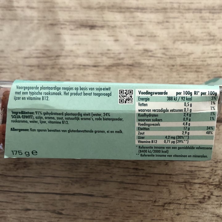 photo of Vivera Plantaardige spekjes shared by @born2bvegan on  21 Aug 2023 - review