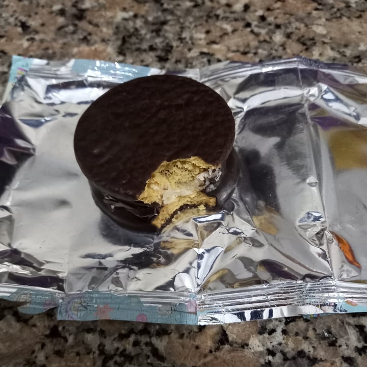 photo of Un Rincón Vegano Alfajor de Coco shared by @-fa on  21 Sep 2025 - review