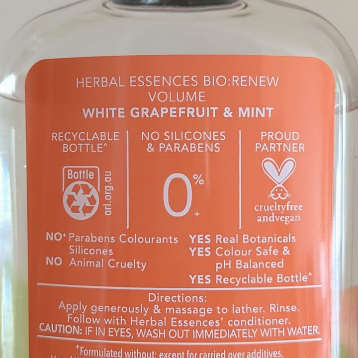 photo of Herbal Essences shampoo white grapefruit & mosa mint shared by @windgal on  07 Jul 2025 - review