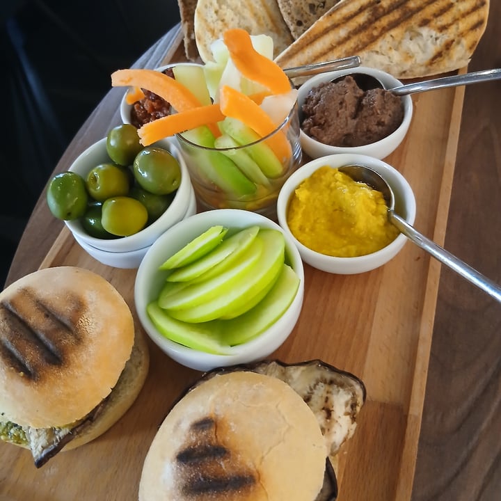 photo of Panino Giusto Aperitivo Veg shared by @ericaeroica on  10 Aug 2025 - review