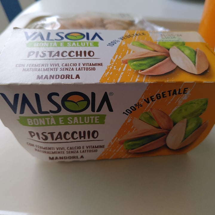 photo of Yogurt valsoia pistacchio shared by @merry-cherry-veg on  01 May 2024 - review