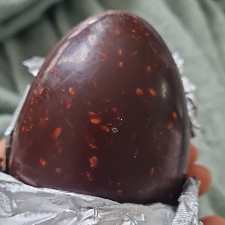 photo of Ferrero Rocher Dark chocolate and hazelnut Easter egg shared by @wildbird on  31 Mar 2024 - review