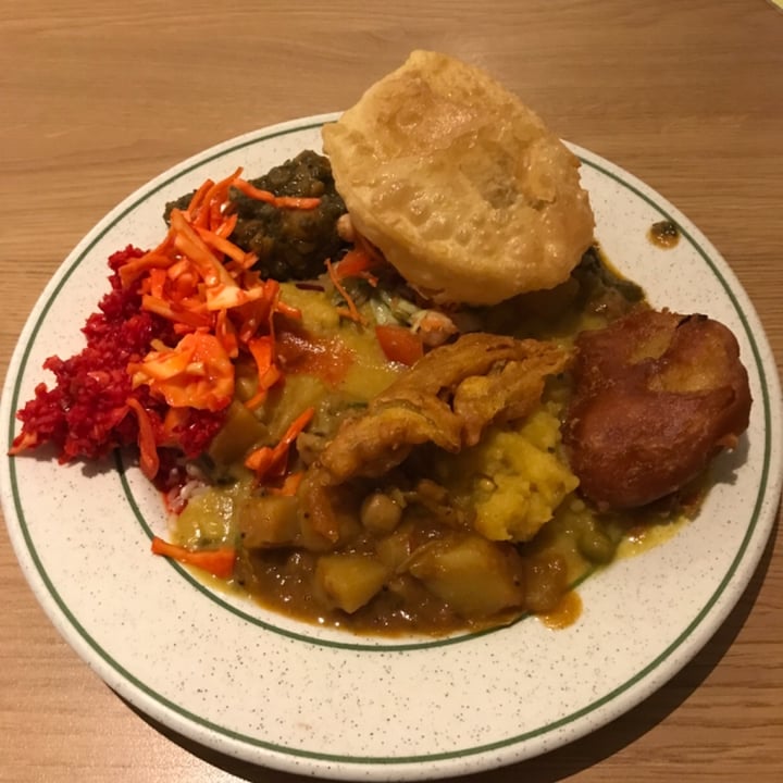 photo of Indian Veg All You Can Eat Buffet shared by @scottlerobinson on  06 Oct 2023 - review