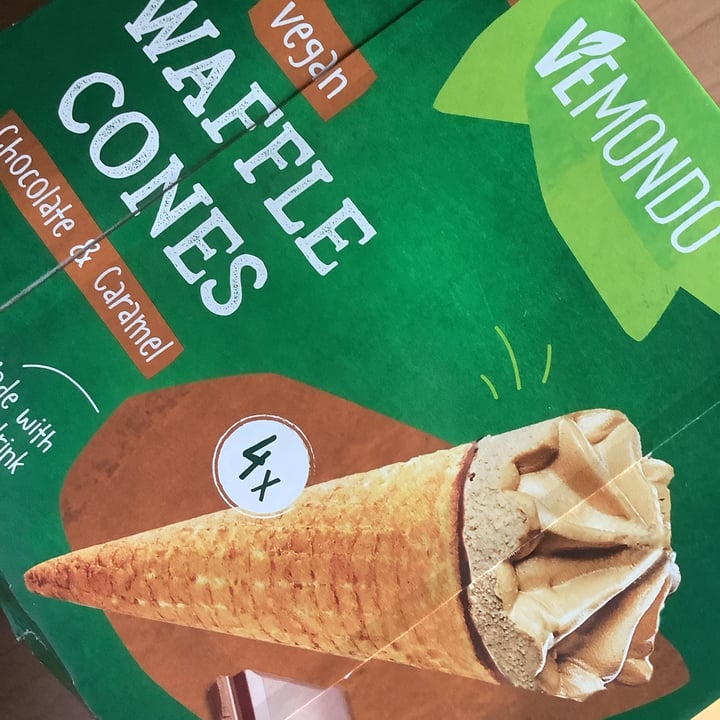 photo of Vemondo vegan waffle cones chocolate & caramel shared by @gaiap on  25 Apr 2024 - review