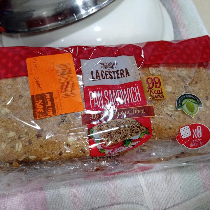 photo of La Cestera Pan de sàndwich shared by @isabeletta on  05 May 2024 - review