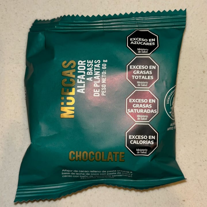 photo of Muecas Alfajor de ddl de coco y pasta de mani shared by @buenosairesvegano on  21 Nov 2024 - review