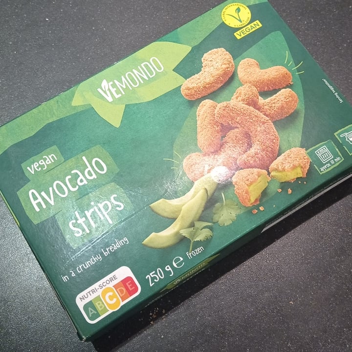 photo of Vemondo vegan avocado strips shared by @nuriawashungry on  04 May 2024 - review