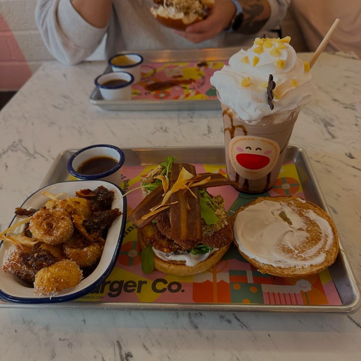 photo of The Vurger Co Festive Gravy Burger, Fully Loaded Roasties & Golden Reindeer Shake shared by @ellawakerell on  02 Jan 2024 - review