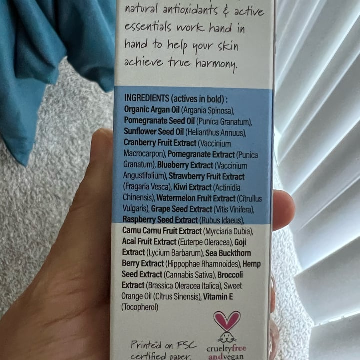 photo of Mad Hippie Antioxidant Face Oil shared by @chefchrissy68 on  06 Sep 2023 - review
