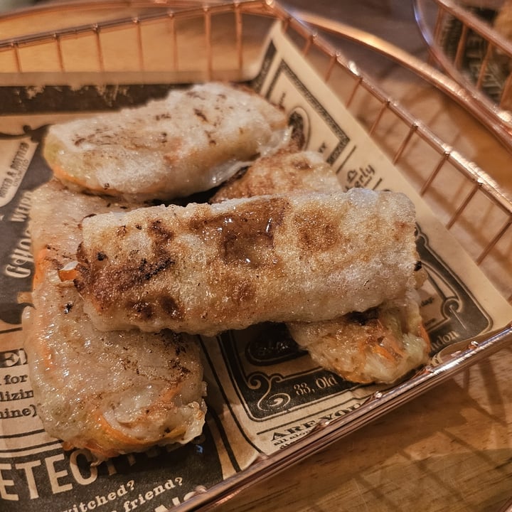 photo of Moriya Izakaya Crispy Tuna & Mushroom Rice Paper Dumplings shared by @maiwennmia on  30 Oct 2024 - review