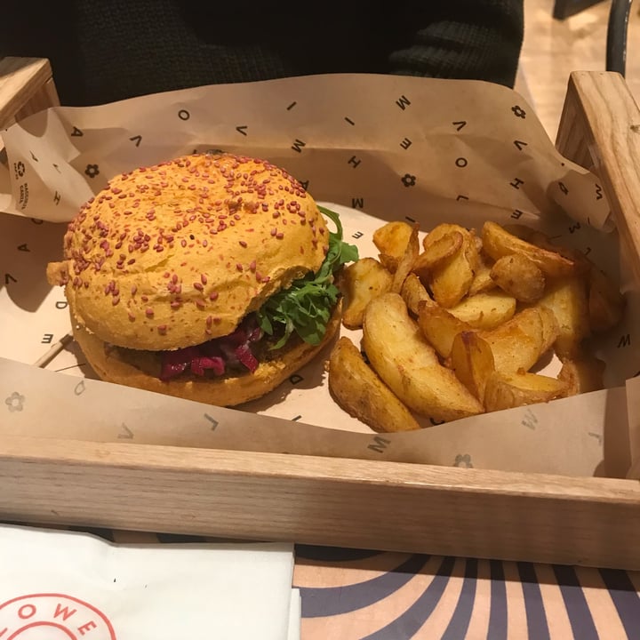 photo of Flower Burger cherry bomb burger shared by @cibosanoebuono on  02 Dec 2023 - review