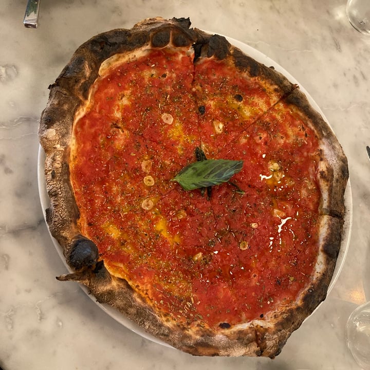 photo of Eataly Toronto Marinara Pizza shared by @shlumpadinka on  05 Apr 2024 - review