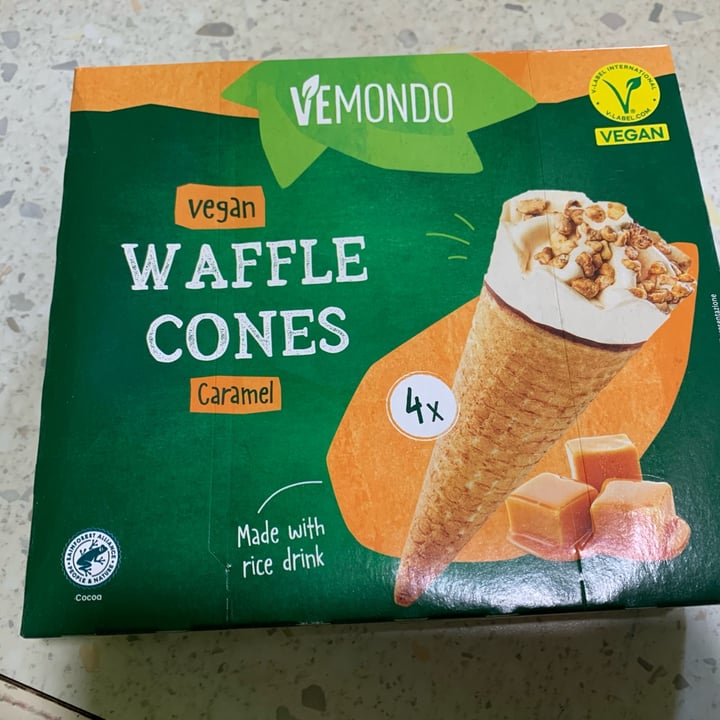 photo of Vemondo vegan waffle cones caramel shared by @coloratantonella on  21 Apr 2024 - review