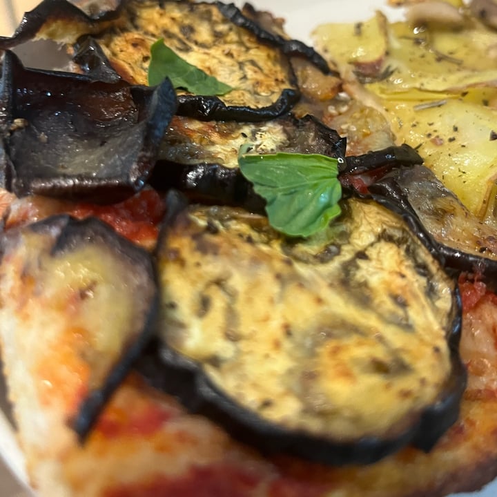 photo of Rya Bakehouse Melanzane Pizza shared by @soy-orbison on  06 Oct 2024 - review