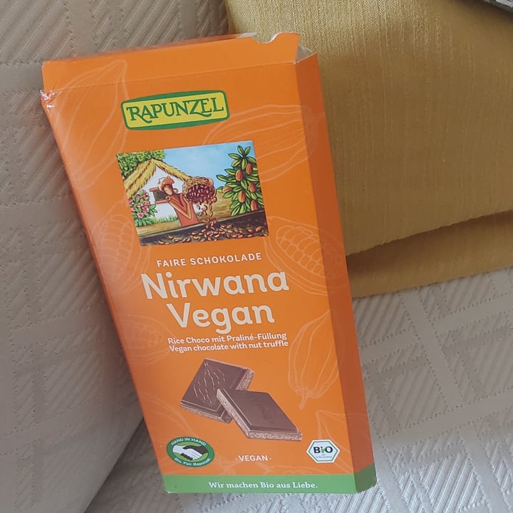 photo of Rapunzel Nirwana Vegan Chocolat Praliné shared by @suinonero on  19 May 2025 - review