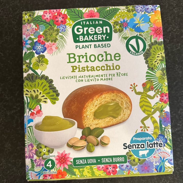 photo of italian green bakery Brioche Al Pistacchio shared by @irfer on  21 Sep 2023 - review
