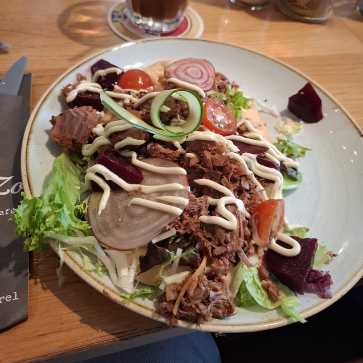 photo of Brasserie Zus en Zo jackfruit broodje shared by @frendssnotfood on  07 Oct 2025 - review