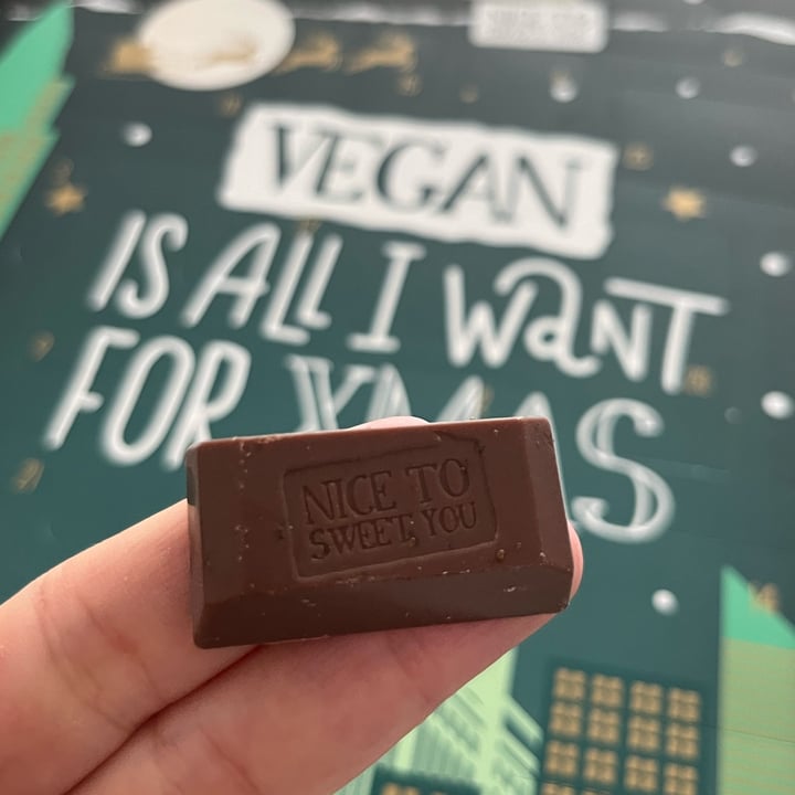 photo of Lindt Adventkalender vegan shared by @pattini on  02 Dec 2024 - review