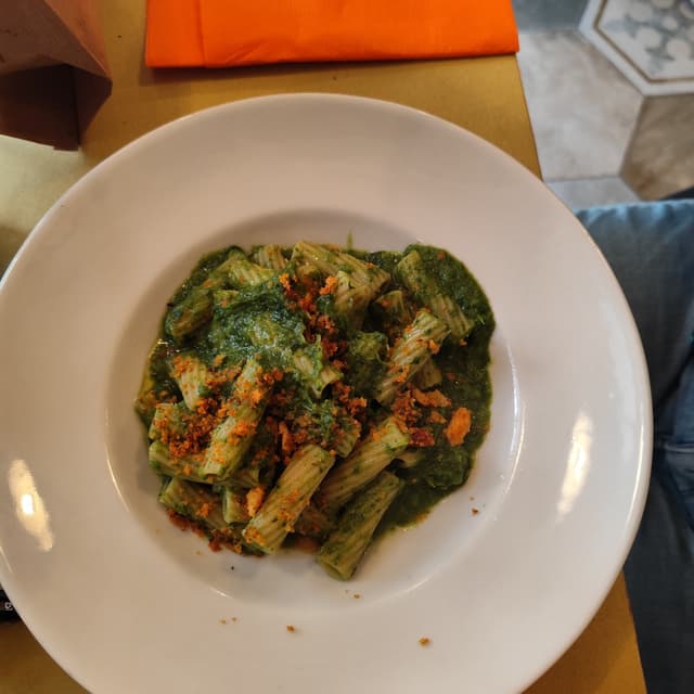 Photo of the dish “pasta con crema di cime di rapa e peperone crusco”