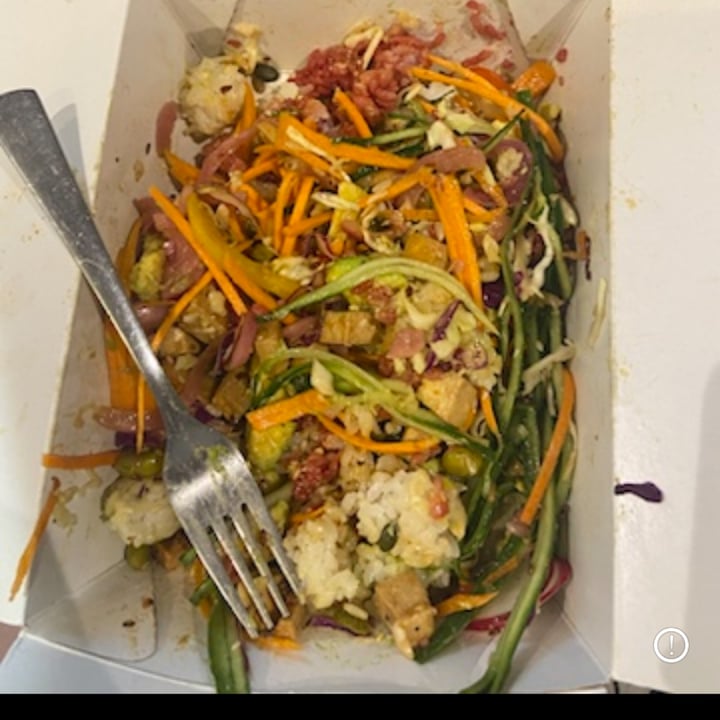 photo of Blue Kiwi Blue Kiwi Poke Bowl shared by @leighclare29 on  30 Jan 2025 - review