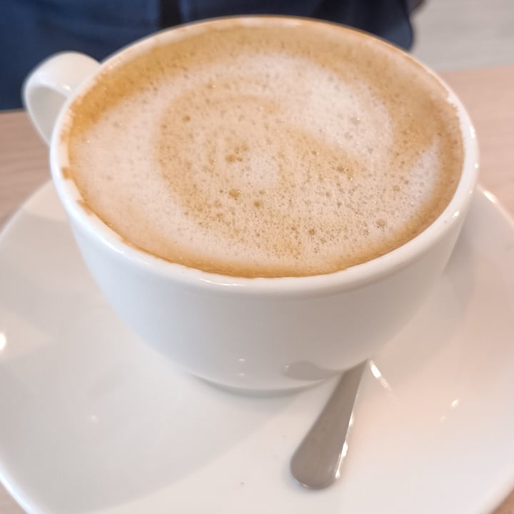 photo of Che Vegan café café latte shared by @tanialba on  17 Nov 2024 - review