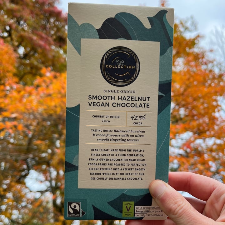 photo of Marks & Spencer Food (M&S) Smooth hazelnut vegan chocolate shared by @alistar on  26 Oct 2023 - review