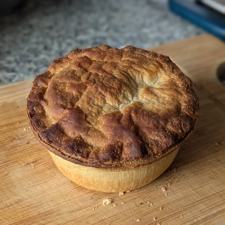 photo of Pukka Pies Plant Based Minced No Steak & Onion Pie shared by @filter-kaapi on  17 May 2025 - review