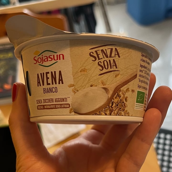 photo of Sojasun Avena Bianco (con fermenti) shared by @tipsyballoons on  11 May 2024 - review