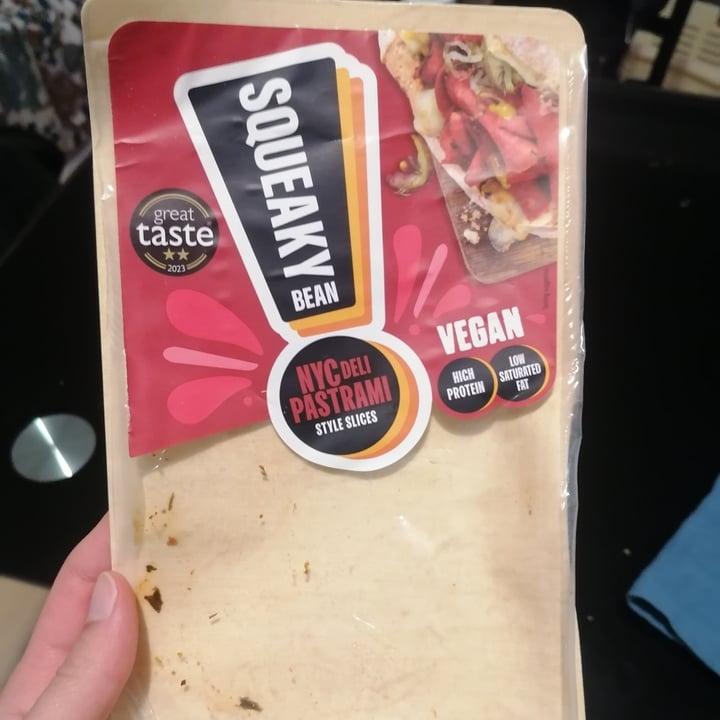 photo of Squeaky Bean NYC Deli Pastrami Style Sandwich Slices shared by @charlix on  26 Jul 2024 - review