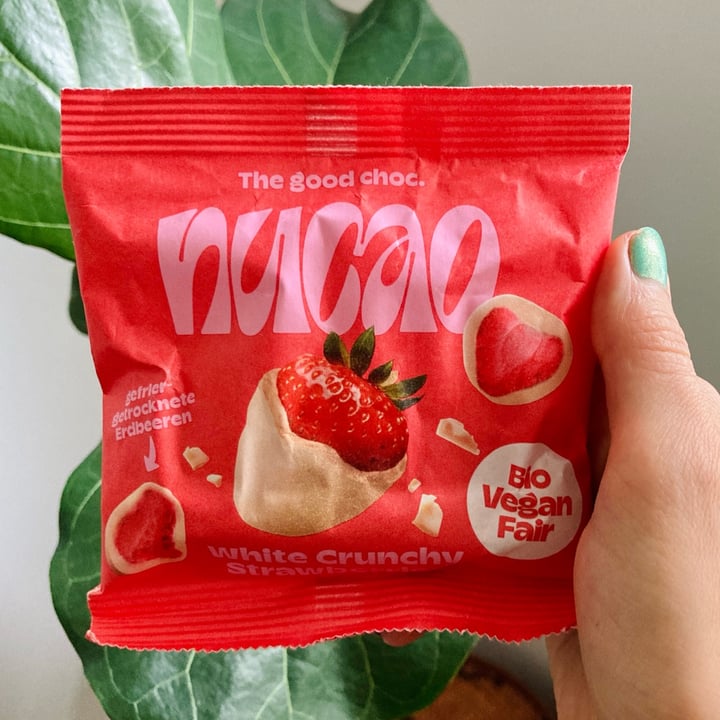 photo of Nucao White Crunchy Strawberries shared by @geisalopes on  17 Jul 2025 - review