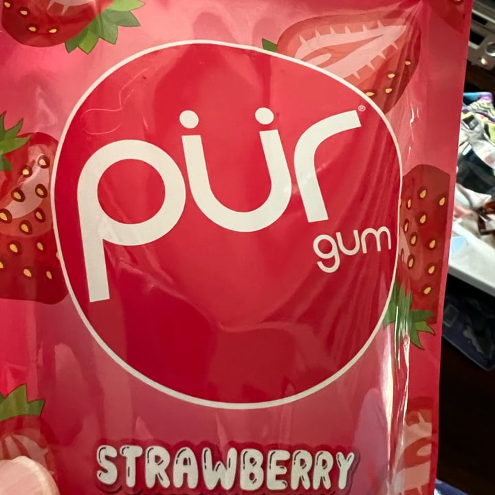 photo of pur strawberry gum shared by @allycat38 on  25 Apr 2024 - review