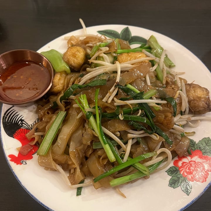 photo of Med Salleh Kopitiam Vegan Char Kuey Teow shared by @vsethu on  31 Dec 2024 - review
