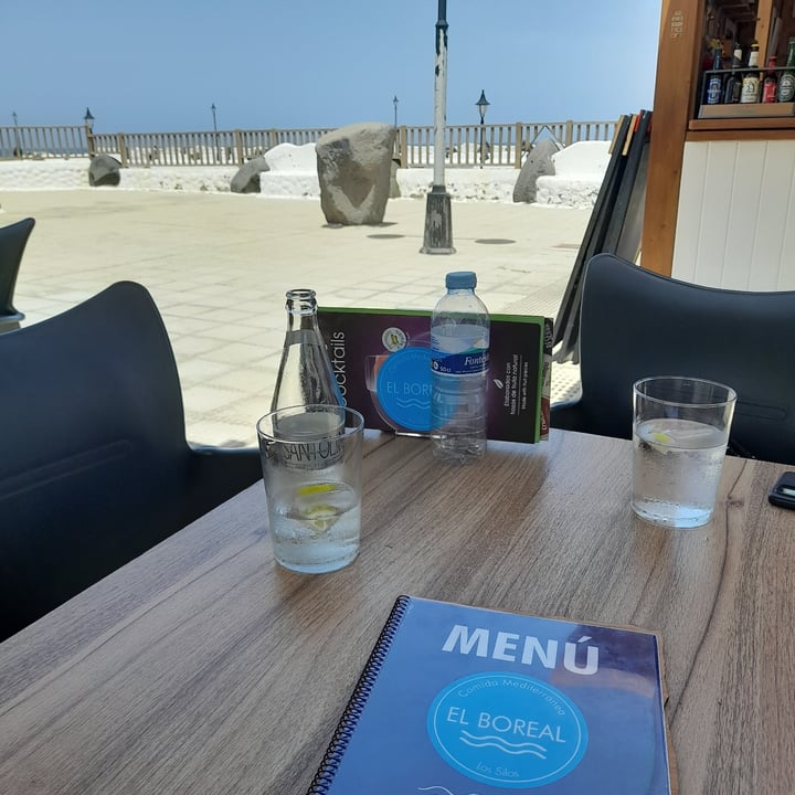 photo of El Boreal Restaurante Terraza Chillout Berejenas Con Miel shared by @danielgl on  19 Apr 2024 - review