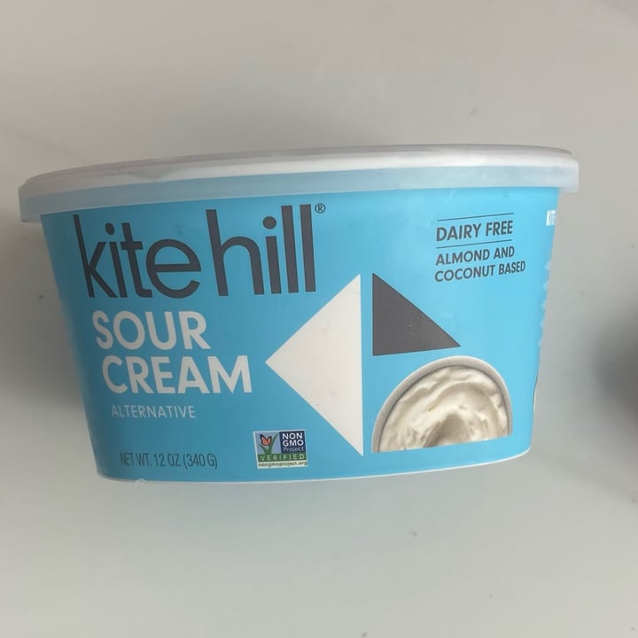 photo of Kite Hill Sour Cream shared by @andreapajuelom on  17 Oct 2024 - review