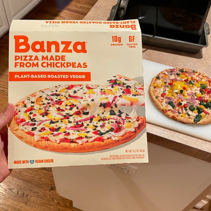 photo of Banza Plant-Based Roasted Veggie Pizza shared by @curvycarbivore on  17 Aug 2023 - review
